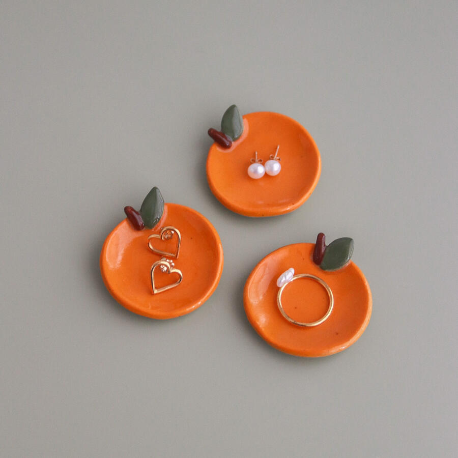 orange dishes orange dishes